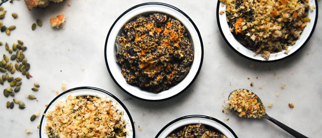 Little baked pumpkin and quinoa pots